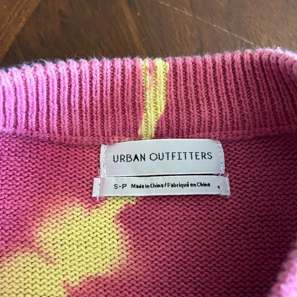 Urban outfitters sweater size tie-dye look - Picture 2 of 5